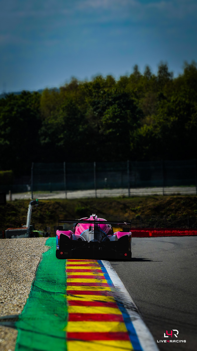 Nick Adcock, Alfie Briggs et Thomas Imbourg au volant d’une Ligier JS P325 lors de l’épreuve 4 hours of Spa Francorchamps 2026.
