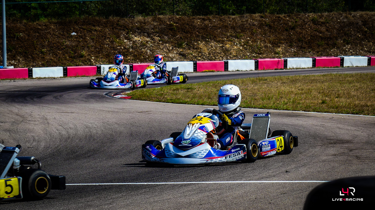 Mike Meynard driving an Exprit Noesis MY15 at Trophée des Champions Anneville 2026.
