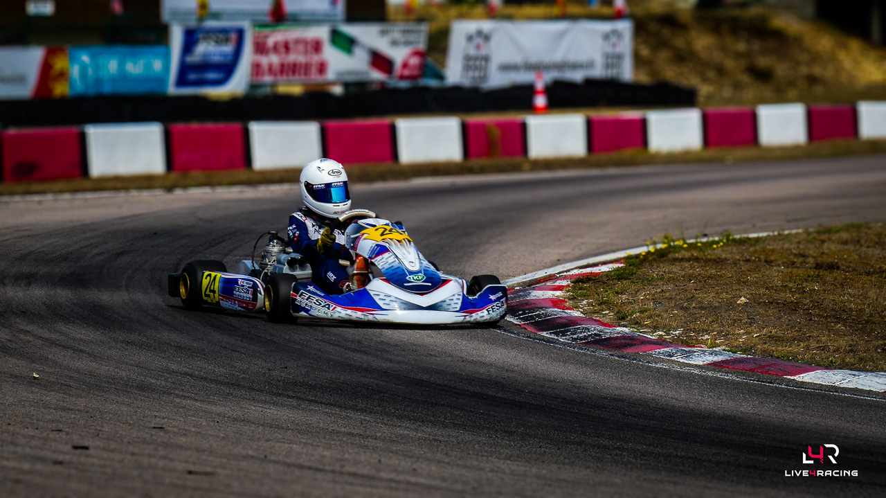 Mike Meynard driving an Exprit Noesis MY15 at Trophée des Champions Anneville 2026.