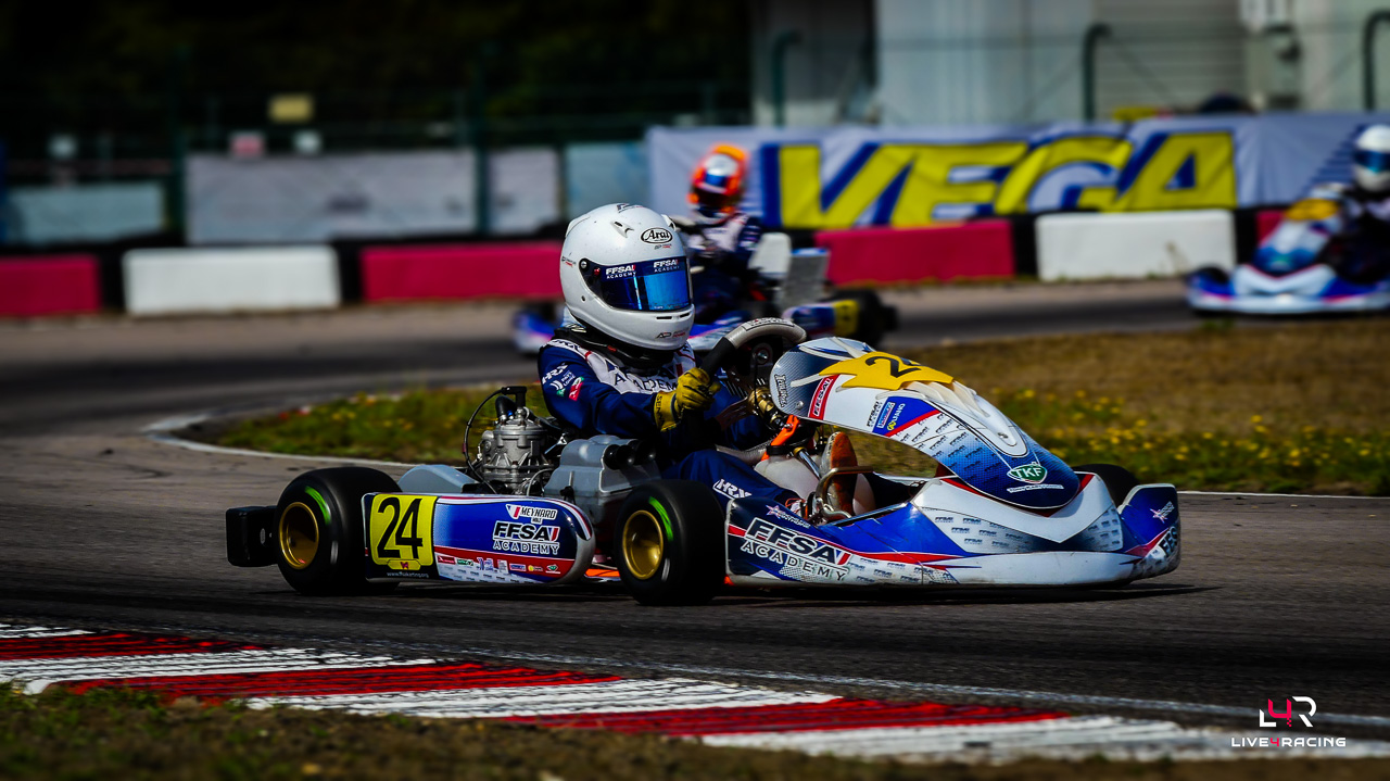 Mike Meynard driving an Exprit Noesis MY15 at Trophée des Champions Anneville 2026.