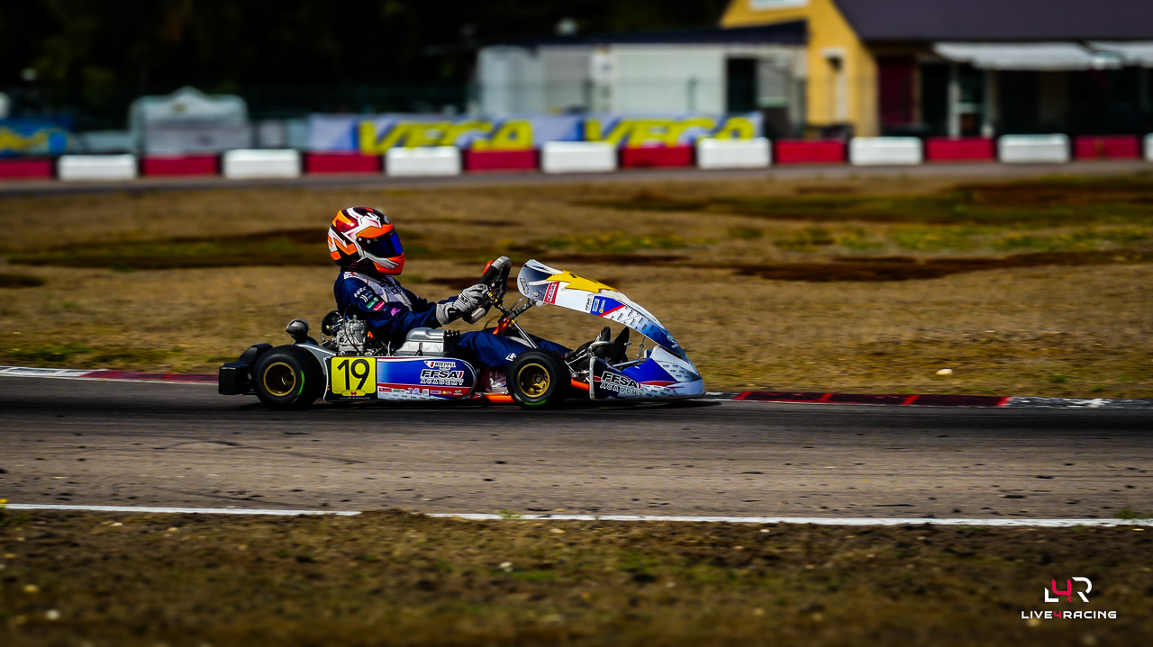 Maxime Noeppel driving an Exprit Noesis MY15 at Trophée des Champions Anneville 2026.