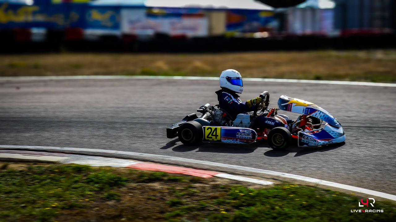 Mike Meynard driving an Exprit Noesis MY15 at Trophée des Champions Anneville 2026.