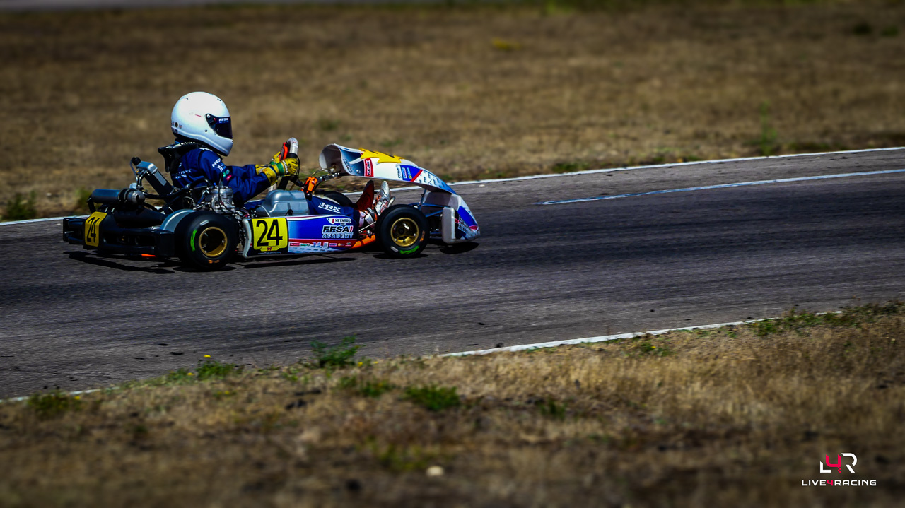 Mike Meynard driving an Exprit Noesis MY15 at Trophée des Champions Anneville 2026.